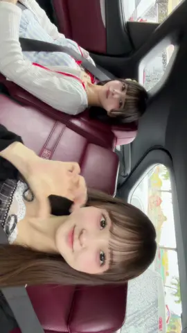 #表情コロコロの要素はどこへ消えたの #こるねちゃんの表情筋返してよ #ドイツであいつであいすでこるねどゆこと？ 