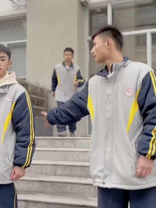 #tâmtrangbuồn #Hottrend2025 #tramcamxuc #TiếnAnh #vìanhlagio #XuHuong