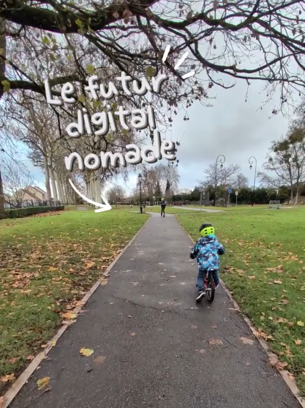 Ce matin sur le trajet de l’école, mon fils m’a expliqué hyper sérieux qu’il voulait travailler en voyageant… 3 jours dans un pays, 3 jours dans un autre. La vie de maman d’un futur digital nomade, c’est quelque chose  #parentalité  #mamanentrepreneure #enfantdigitalnomade #oceaneweek  #lessecretsdeloly 