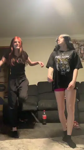 #fyp #dance @stephanie. @Nikayla‼️ 