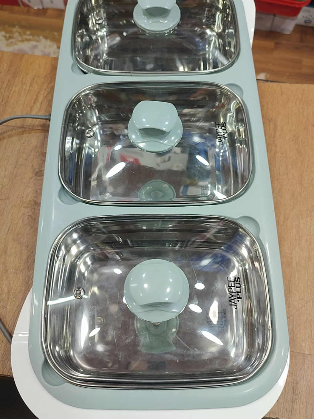 ✨ Jaypee Plus 3-Container Electric Hotcase ✨ Keep every meal warm, fresh & ready to serve! Made in India with the best quality food-grade stainless steel, this hotcase comes with electric keep-warm function, stylish glass lids, and an LED indicator for effortless use. Perfect blend of durability, elegance & top-class performance. 🔥🍽️ Best in class quality—every single day! #JaypeePlusCasserole #ElectricHotcase #CountryKitchenSuppliers  #StainlessSteel #KeepWarm