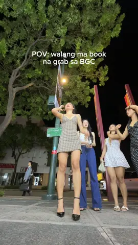 mga reyna ng BGC HAHAHAHA @luisa @Yukii Takahashi @hihellohiho #grab #bgc #walangmabook 
