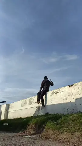 @philippineairlines Low approach 💀 #planespotting #planespotter #aviation #avgeek #fyp 