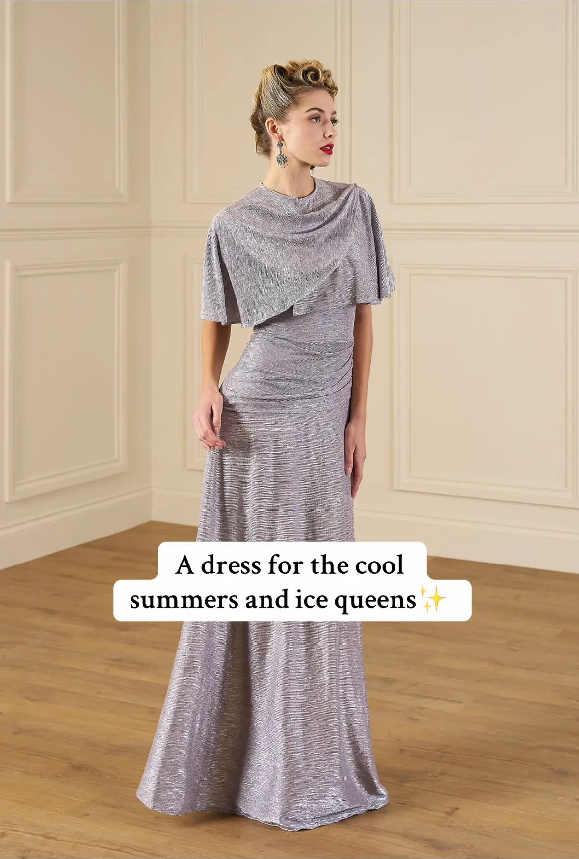 We adore this 40s shimmery show stopping masterpiece✨✨✨