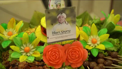 SELAMAT HARI GURU NASIONAL💛 SEMOGA SELALU DIBERIKAN KESEHATAN DAN PANJANG UMUR MUROBBI RUHINA🤲🏻🤲🏻 #fyppppppppppppppppppppppp #fypage #trend #hgn #trend 