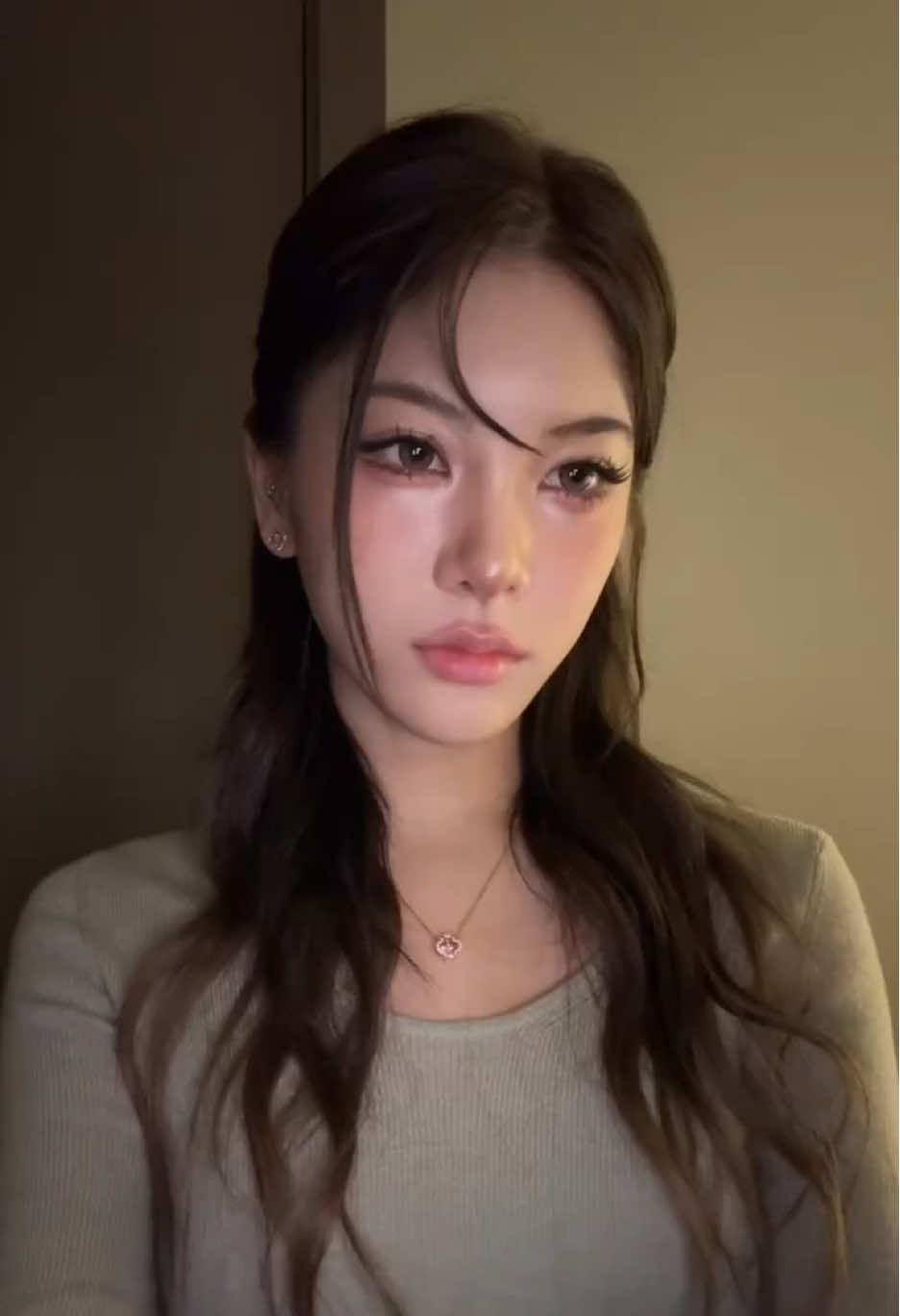 내 어깨가 멈추지 않는 탓일까? ㅜ.ㅜ  #영파씨 #YOUNGPOSSE #ヤングパッシ #JIANA #지아나 