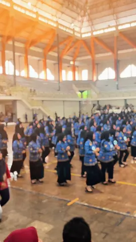 Siapa nih yang kemarin ikut meramaikan Senam Kreasi Lagu ‘TABOLA BALE’ di Blora dalam rangka HUT ke-54 KORPRI? 🔥💃