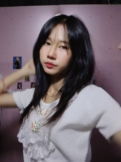 မိန်းကလေးမဆန်တဲ့မိန်းကလေးတဦး👀 #fypシ゚ #foryoupage #viral #ayemyatmon🌚 