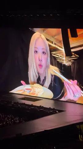 Rosé’s solo stage in Singapore D-1 🥹 #blackpink #rosé #deadlineinsingaporeday1 