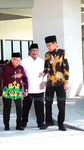 Tiga Tokoh Dunia Negarawan sejati sangat Luar biasa hebat untuk Indonesia Maju Kabinet Merah Putih Sejahtera dan Nusantara tetap Jaya berasama @Joko Widodo @PRABOWO SUBIANTO @Gibran Rakabuming  @Kaesang Pengarep @KANG DEDI MULYADI #Jokowi_Maruf* 🇮🇩🇮🇩👍 @Presiden Ke-7 RI Joko Widodo*#hebat #Vidioviral  Tetap ber satu kita kuat  Bersama kita hebat #fyppp #fypシ゚viral🖤tiktok☆♡🇮🇩 