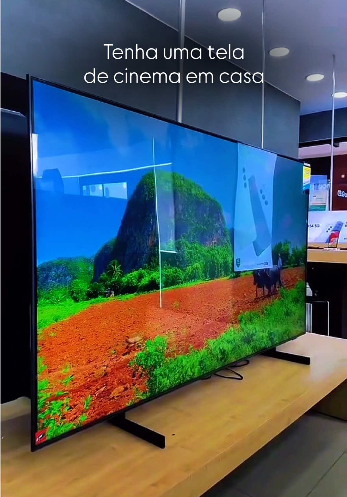 A experiência que transforma qualquer sala em um verdadeiro cinema. A Smart TV DLED 55” 4K Toshiba entrega imagem nítida, cores intensas e navegação fluida para você assistir tudo com qualidade premium.  👉 Garanta a sua agora e eleve o nível do seu entretenimento! 🛒 #shopee #comprasnashopee #fypシ゚ #viral #tvsmart55 