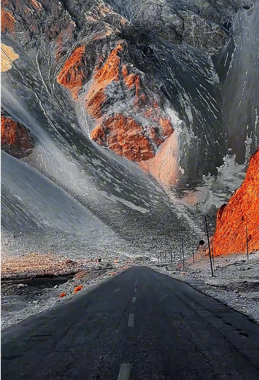 This is one of the closest places on Earth… to the sky.#knowledge #tiktok #foryou #usa🇺🇸 