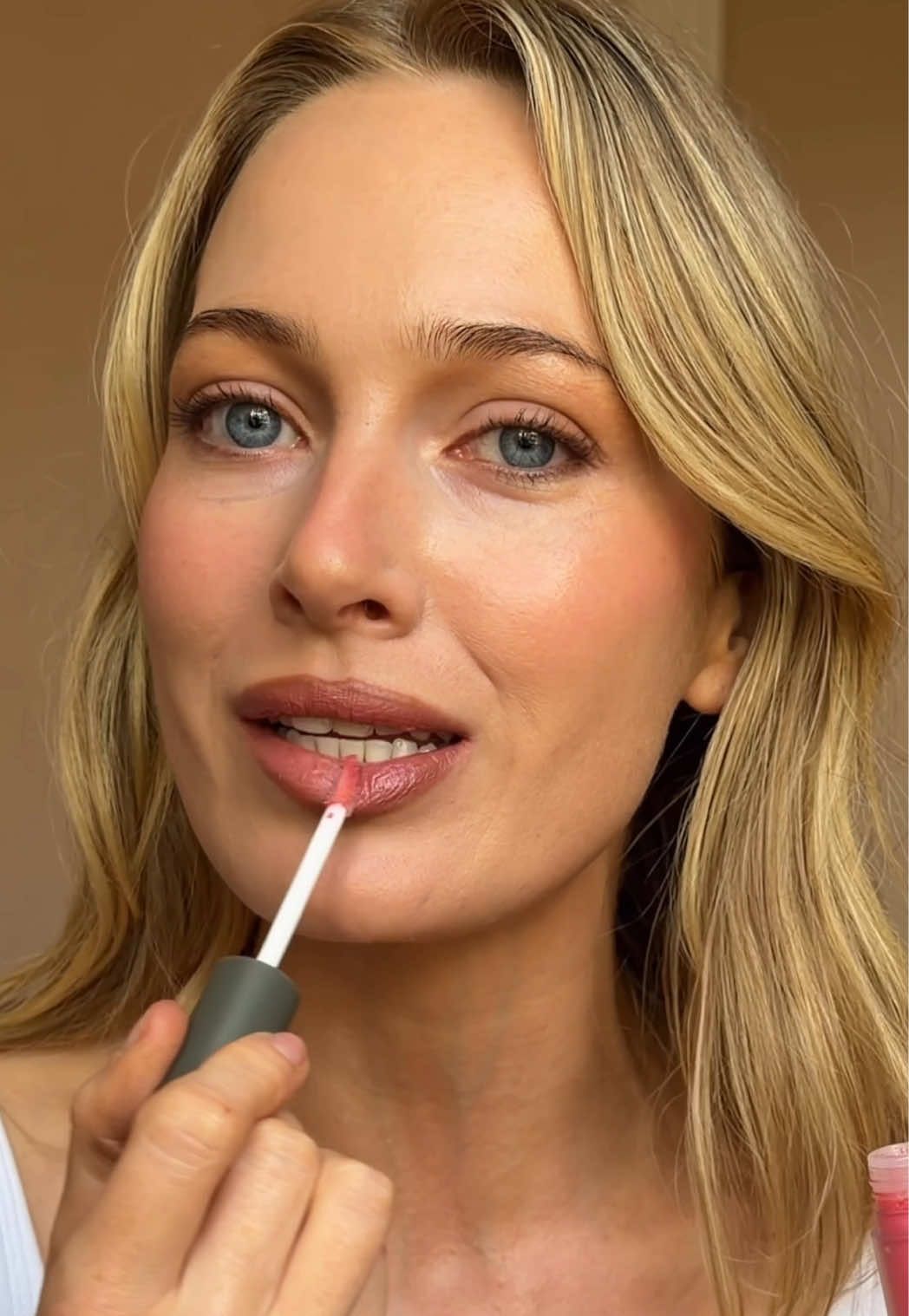 Can’t not share my top 5 picks from @arazabeauty Black Friday sale!!  Discount % code Beautybytarina  #cleanbeauty #arazabeauty #makeup #beauty #blackfridaysale    