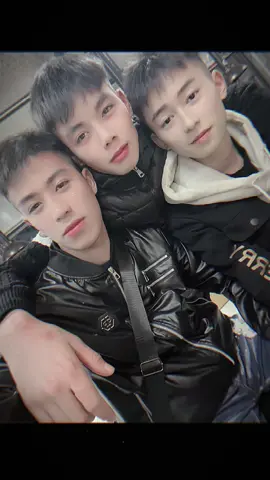 #CapCut 2 thèn e🤣👀@Huyy Nguyễn🤴 @Nguyễn huy hùng #xuhuong #xh #hungpandaa 