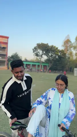 সাইকেল চালানো শিখাই আয়শা কে #rohanaysha #rohangamer #rohanprank #rohan 