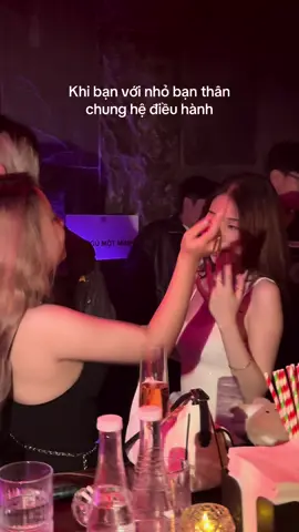 Phải thía lên quán mới vui được #hybraultralounge #cocktailbar #girlsnightout 