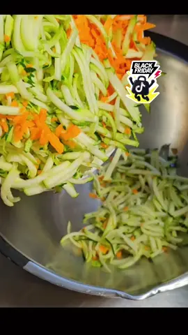 Pour ceux qui aiment (ou détestent) cuisiner, ce coupe-légumes est le tournant il Couper des pommes de terre, des carottes, des courgettes, du fromage #recettefacile  #ouvretesoffres  #tiktokshopblackfriday 