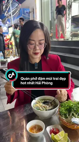 Không thể nào thiếu mặt toy được, các chị em để tôi, tôi có 3 bích... #phoquandoi #phogaquandoi #btvkhanhlinh #reviewhaiphong 