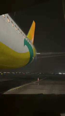 Life as a mechanic when it’s raining #aviation #aircraftmechanic #fypage 