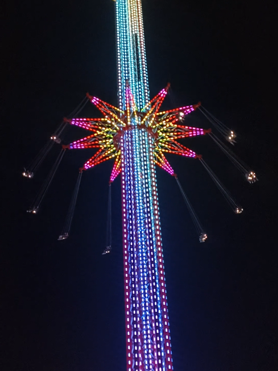 Hello Thailand 🇹🇭 SKYFLYERS: WINGS OF GARUDAPTERUS 🎡 มาถึงไทยแล้ว !! นอกจากความเสียว ความสนุกแล้ว ยังมองเห็นวิวสวยๆ 360 องศาติดแม่น้ำเจ้าพระยาอีกด้วย 🌆 #skyflyers #เอเชียทีคเดอะริเวอร์ฟร้อนท์ #asiatique