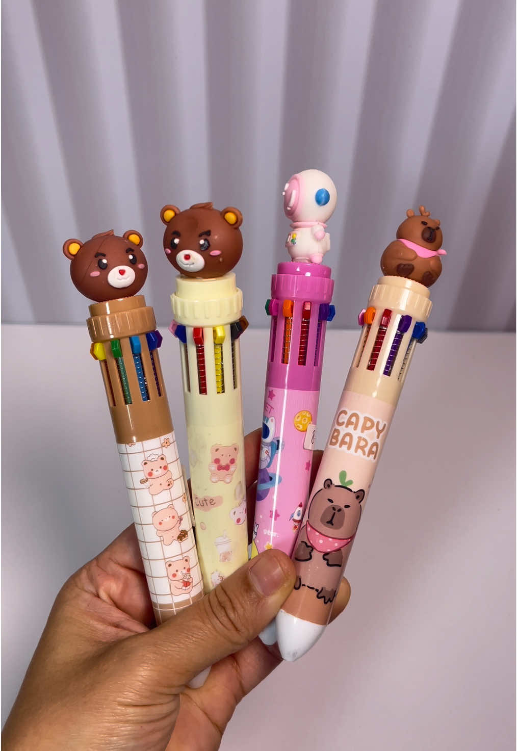 Pulpen isi 10 warna  Anak wajib punya biar makin semangat belajar.  #pulpenviral #pulpenmurah #pulpen10warna #fyp #affiliatemarketing 