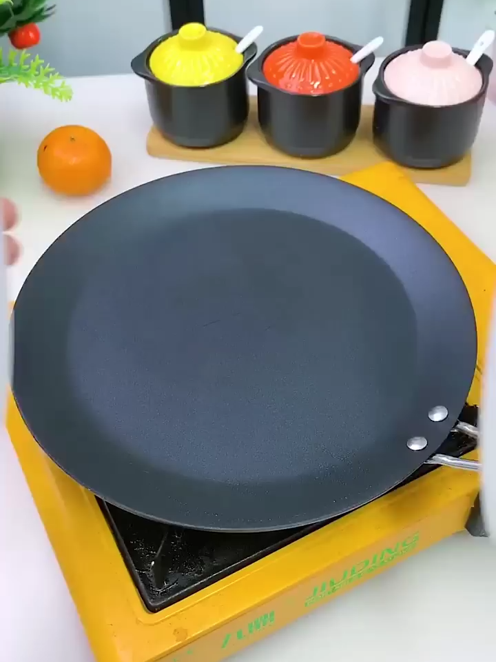 oil spreader brush tube #homegagdets #kitchengadgets #oildispenser #shorts