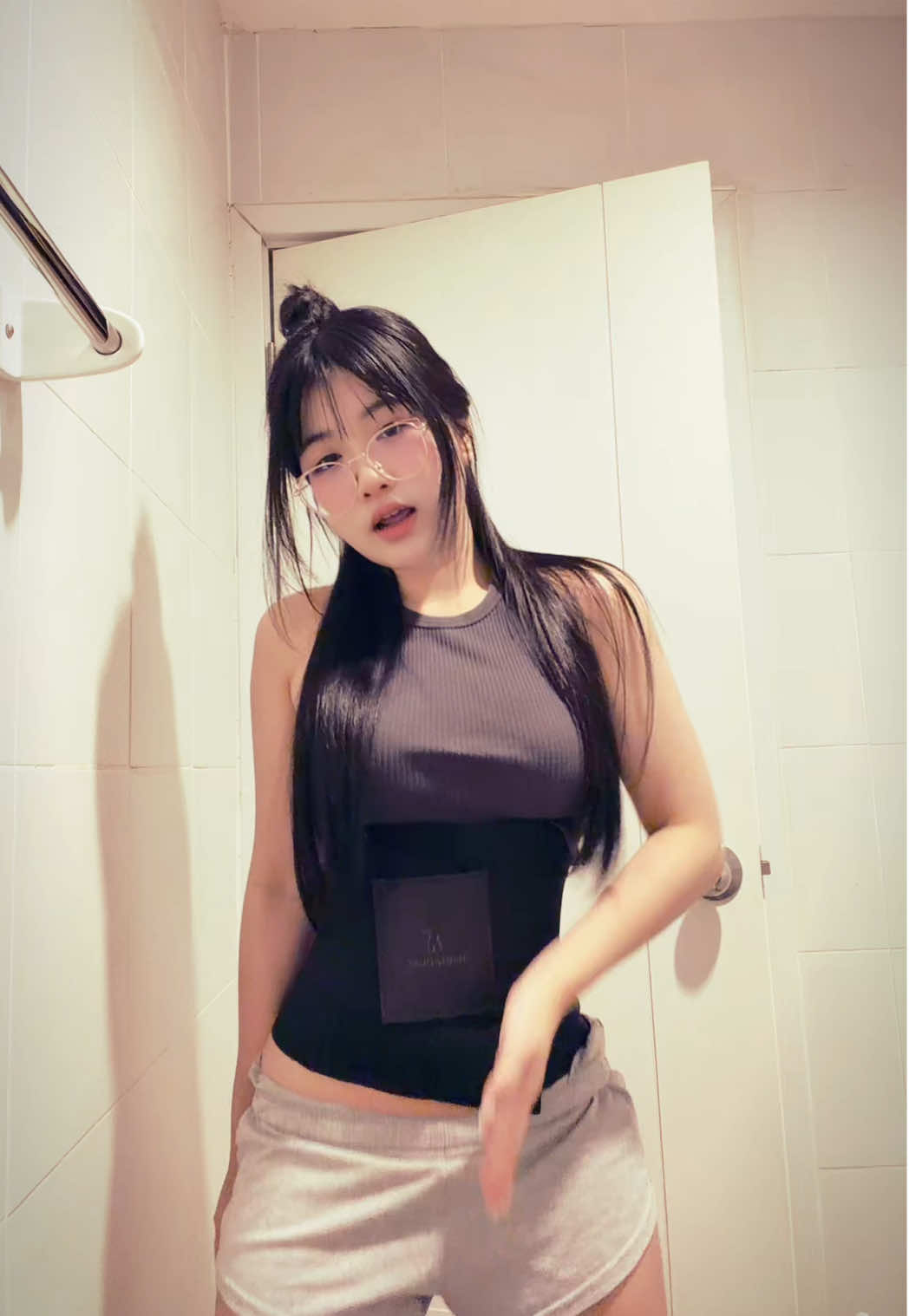 เอวเหลือ 20