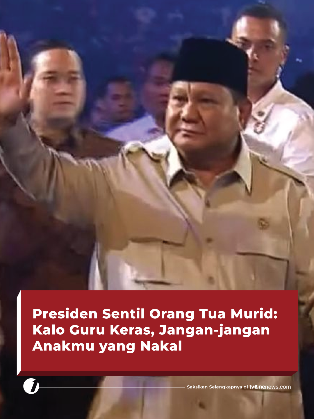 Presiden RI, Prabowo Subianto, menyisipkan pesan duka dan kewaspadaan nasional ketika memberikan pidato di Puncak Peringatan Hari Guru Nasional (HGN) 2025 di Indonesia Arena, Jakarta Pusat, Jumat (28/11). “Kalau guru saya dulu enggak tegas, enggak keras sama saya, saya enggak bisa berdiri di sini. Jadi, hai orang tua di mana-mana, kalau guru itu keras jangan-jangan anakmu yang nakal. Benar?” ujar Prabowo, yang disambut riuh tepuk tangan para guru yang hadir. Simak berita lainnya di https://tinyurl.com/mwmms872  #HardNews_Bencana #FlashOne #CariBeritaditvOne #PrabowoSubianto #PresidenRI #FO03