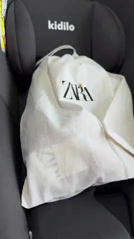 ✨ New arrival ✨ UK 4/ EU 20 📍Dome k’boat , Accra  Or search on google map : 📌AFRABA mothercare Disclaimer: We are not affiliated to brands posted. #toddler #baby #babyshoes #zarakids #zarababy        