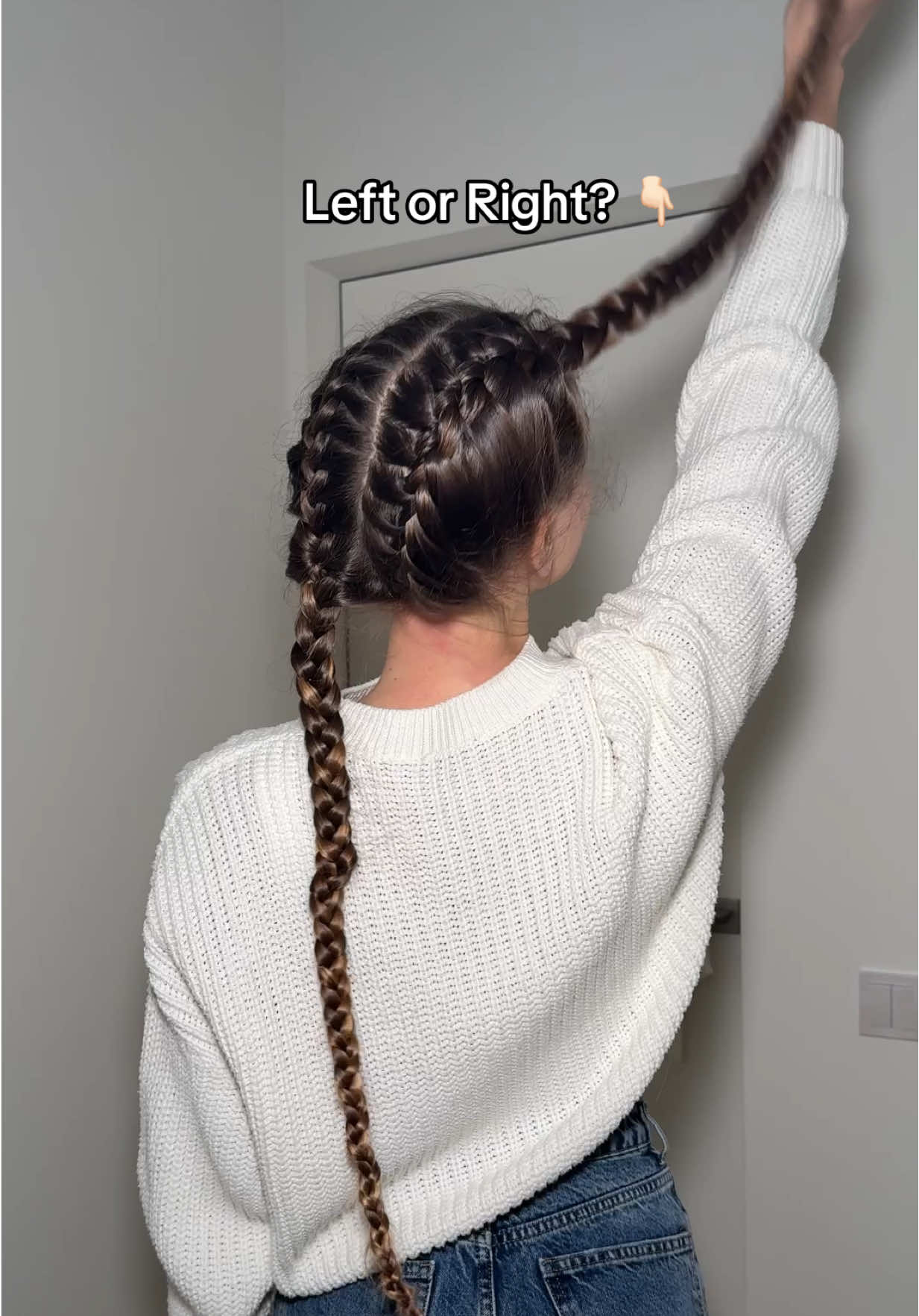 Left or Right side? 🤔🤔🤔👇🏻 #heatlesscurls #noheatcurls #longhair #HairInspo #hairstyle 