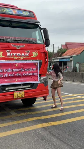 Hữu duyên được đón chị @nudaukeo.37 đi cứu trợ về , chúc chị có nhiều sức khoẻ , vdba ❤️ #cafemangdi  #76quangngai 