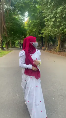 saree:@Hujrat ❤️🤍