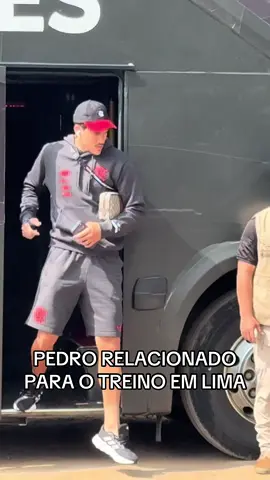 PEDRO GUILHERME CHEGA AO TREINO JUNTO COM O ELENCO DO MENGÃO!