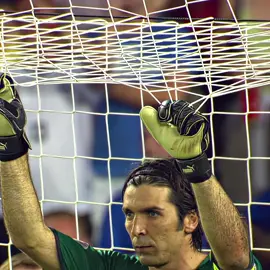 Buffon vs Casillas 🤯. #football #fcmobile #legend #fyp #fouryoupage 