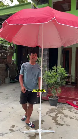 Payung tenda jumbo serbaguna, cocok buat jualan, bazar, atau pantai 🌤️🌴 #PayungTendaJumbo #PerlengkapanJualan #TendaPantai #PayungBazar #PeralatanDagangan 