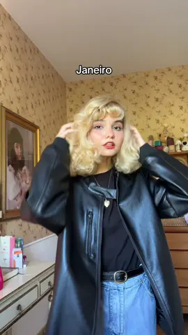 Não acredito que fiquei loira esse ano ainda 