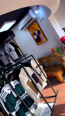 Tout est disponible. Même avec 4000f tu auras le cadeau parfait.  0022892493372 📍Djidjolé. 