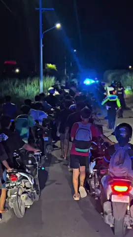 Dipreini jumat gaul e bolo 🙏🏼🤙🏼 #kediri24jam #polriuntukmasyarakat #polripresisi #masukberandafyp 