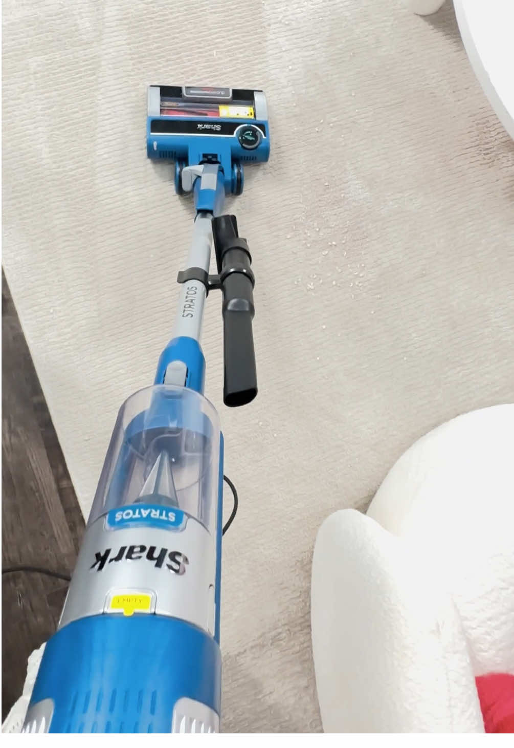 🦈✨ Deep clean, zero hassle! Shark Stratos tackles dirt AND pet hair like a pro. #LoveHSN #Shark