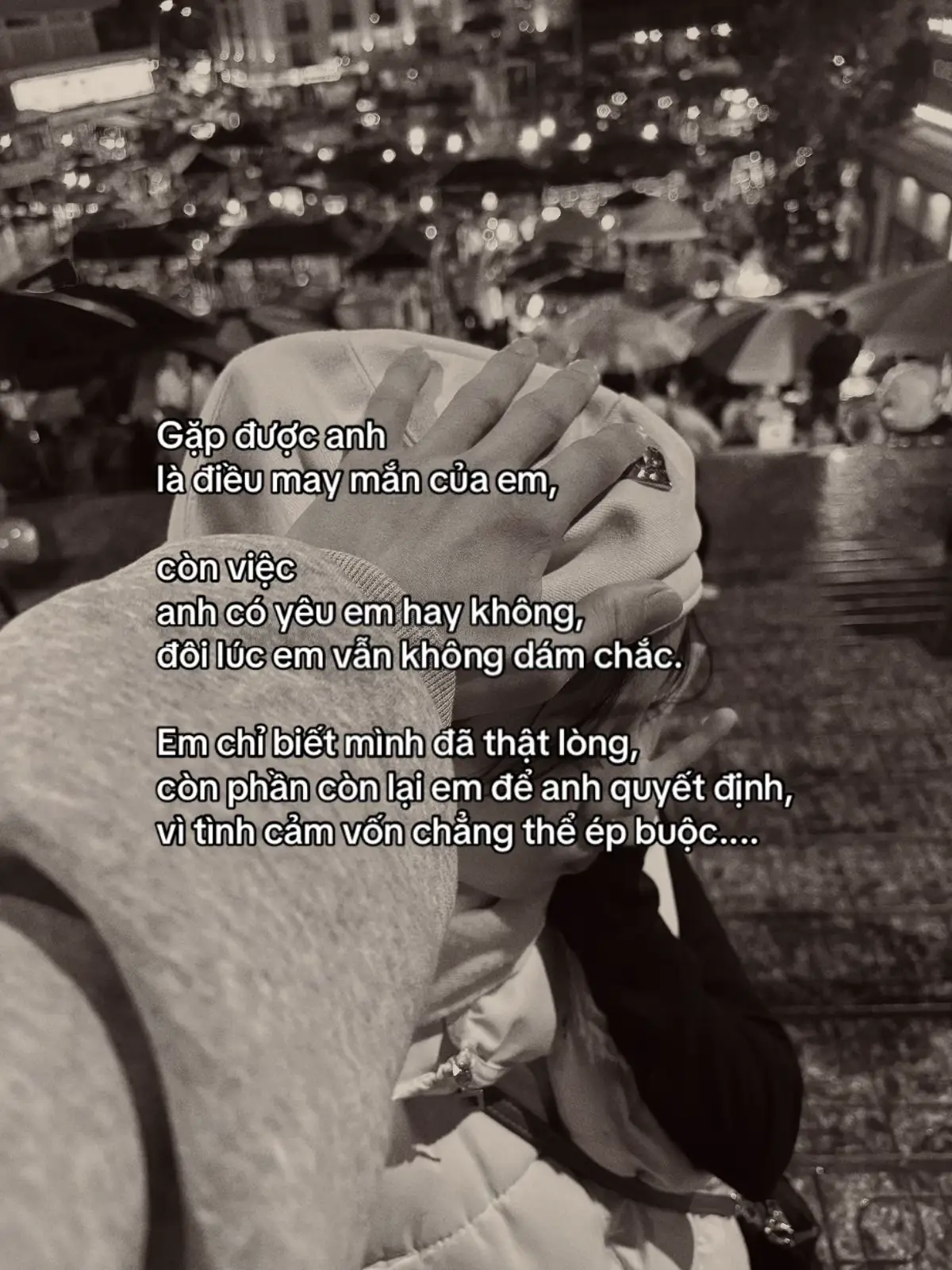 em không ép anh yêu em đâu nên anh không cần phải cố ở bên em...#caption #xh 