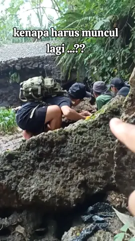 tiba tiba muncul lagi jadi takut lewat nya 😱