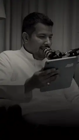 #فصحى #المتنبي #امرؤ_القيس #البحتري #بن_زگعاب 