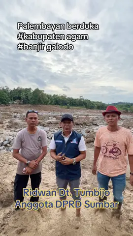 Hari ini anggota DPRD Sumbar Ridwan Dt. Tumbijo , mengunjungi, membantu dan ikut serta evakuasi korban banjir galodo di kecamatan palembayan kabupaten agam , dr pantau terakhir 37 orang meninggal dunia dan puluhan Orang hilang tertimbun dan hanyut akibat  bencana ini, semoga allah subhana wataala menjaga dan melindungi kita semuanya aminn yarbbal alamin#bencanaalam #lubukbasung #agamberduka #sumbarberduka #sumbarbencananasional 