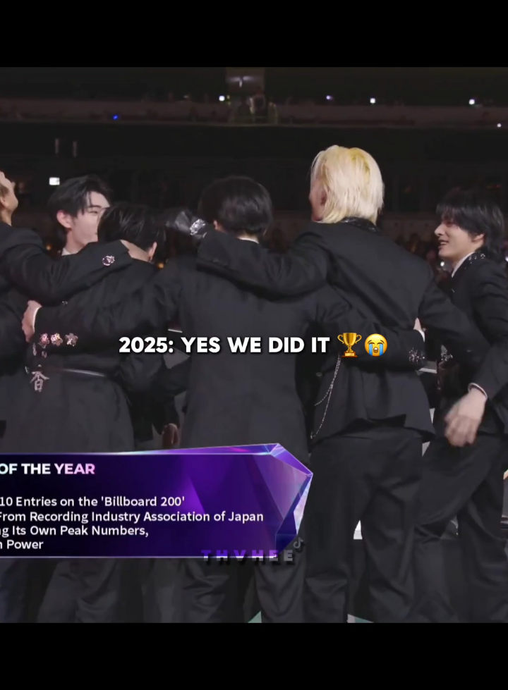 2025 is Enhypen's year 😭 thank you engene and congratulations Enhypen ❤️ tahun lalu nangis, tahun ini nangis juga tapi NANGIS BAHAGIA 😭😭😭 #enhypen #daesang #engene 