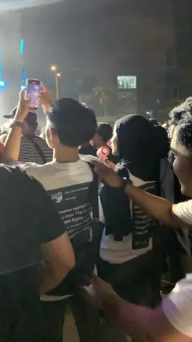 ada aja kelakuannya @Perunggu 🥉 #perunggu #ruangbersuarafest #balikpapan 