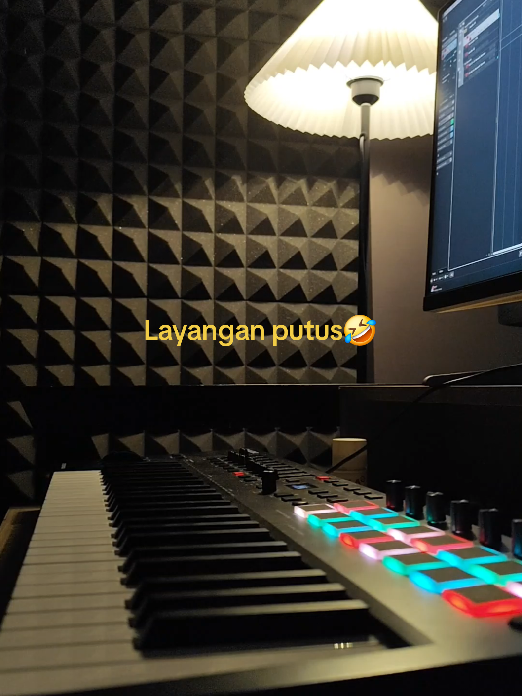 Layangan Putus. atau hubungan yg putus ? #layanganputus #fyp #piano #fyppppppppppppppppppppppp #instrumental 