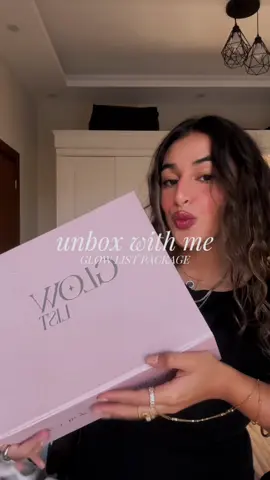 love love love cute pr package!💗✨@Glow List  #viral #fyp #shoplocal #localbrand #glowlist 