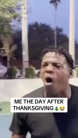 It’s the most wonderful time of the year ‼️😤 (via begreatjude, truballerdiddat/IG) #christmas #basketball #thanksgiving #holidays 