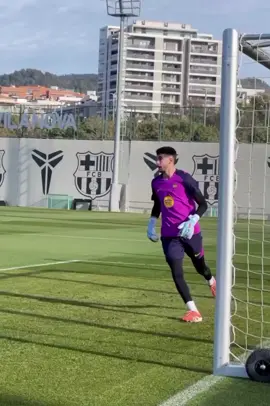 Class Master Goalkeeper Barca @fcbarcelona  #joangarcia #wojciechszczęsny 