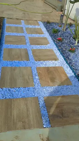 #قص وتجميل الحدئق🌹💐